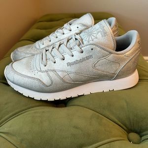 Reebok Classic Silver Glitter Fashion Sneaker Shoes Womens 8